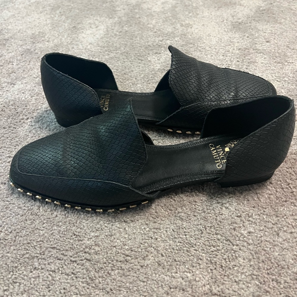Vince Camuto Textured Black Flats